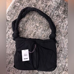 Olend Ona Soft Bag in Black